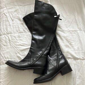 Elegant Black Leather Knee-High Boots